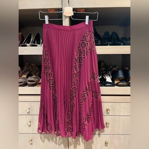 SELF-PORTRAIT US4 Pleated Midi Skirt - BRAND NEW CONDITION